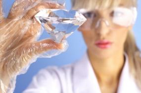 Diamantes creados en laboratorios